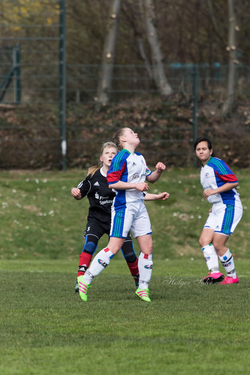 Bild 310 - wBJ SV Henstedt Ulzburg - TSV Schnberg : Ergebnis: 5:2